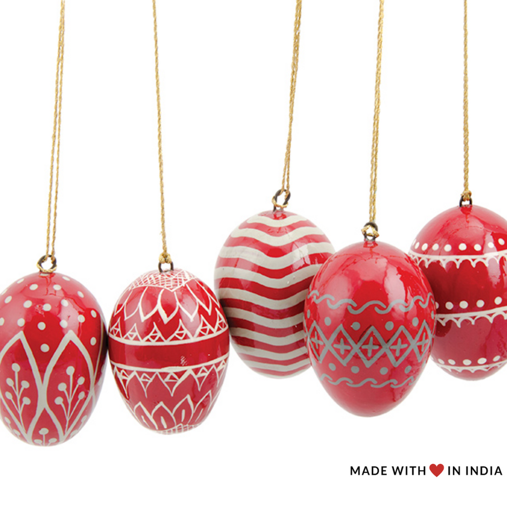 Red and white online christmas ball ornaments